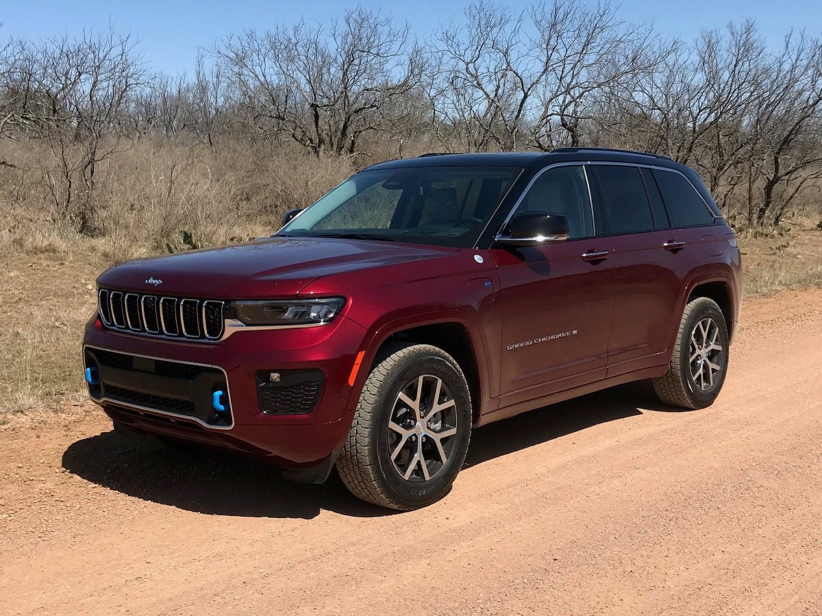 2022-jeep-grand-cherokee-4xe-review-driving-impressions